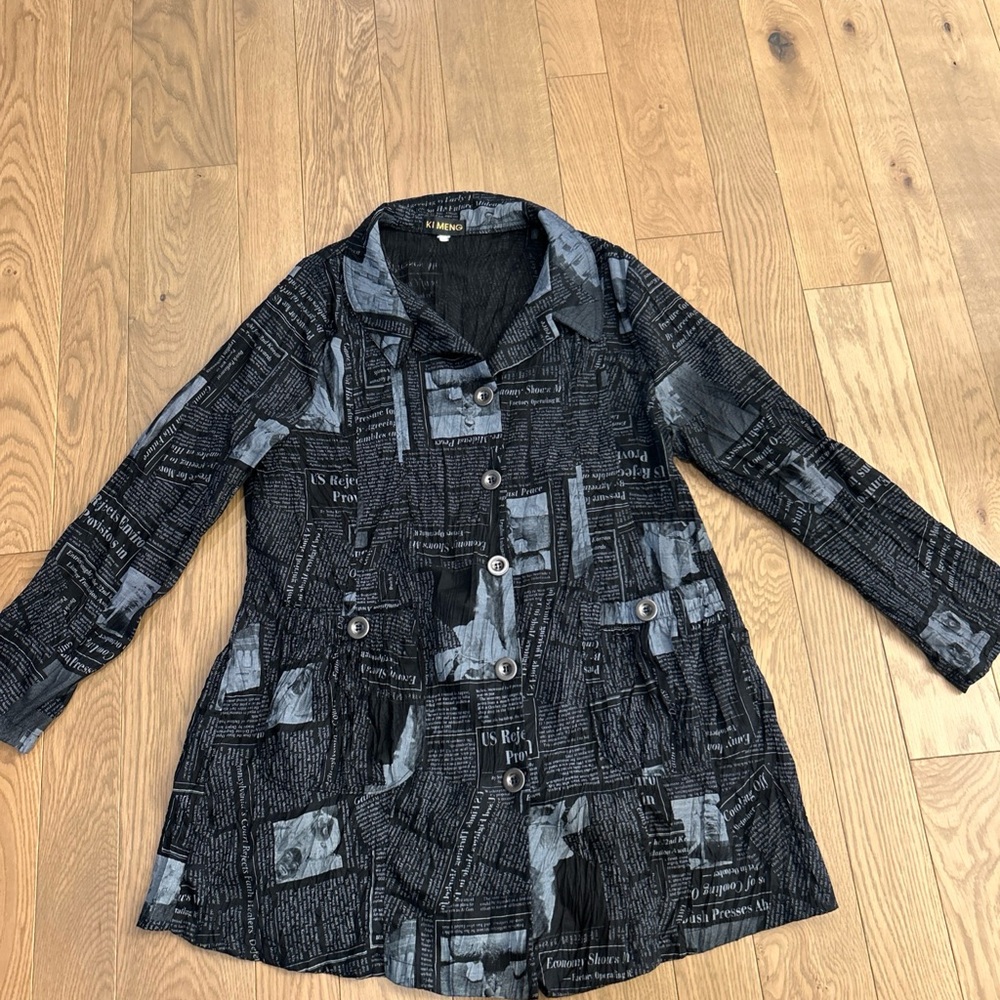 KI MENG Korea 41" B US sz M Funky Artsy Newspaper Print Top Blouse Lagenlook